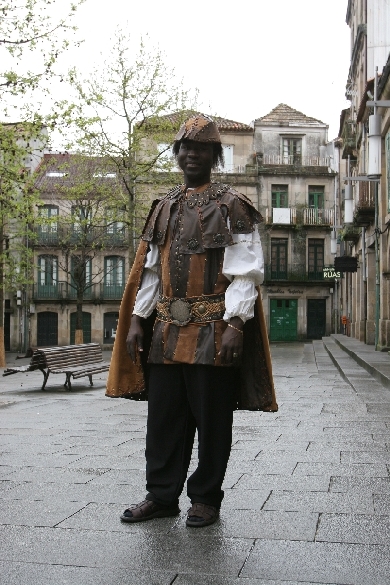 Artesano Del Vestuario Real