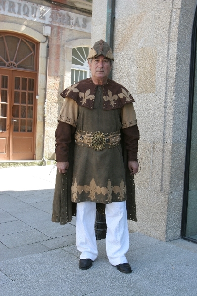 Traje De Paseo De La Nobleza