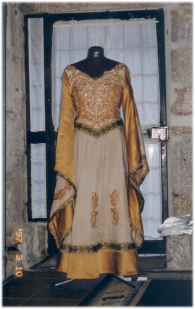 Dama Noble De Gala